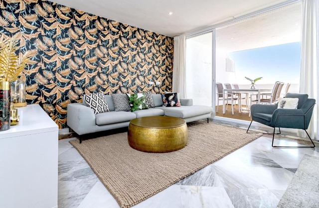 ELD2- Luxury 3 Bedroom Penthouse in Nueva Andalucia