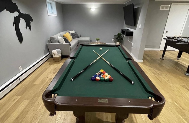 Elegant 3 Bedroom Home, With Pool table, Foosball Table, and Sauna, and More.
