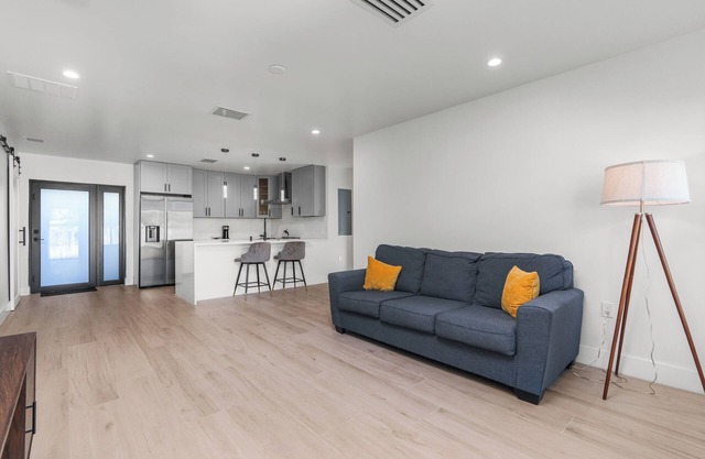 Elegant 3 bedroom 2 bathroom near downtown Delray Beach