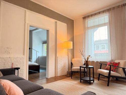 Elegant 4BR Apartment near Citycenter with Balcony