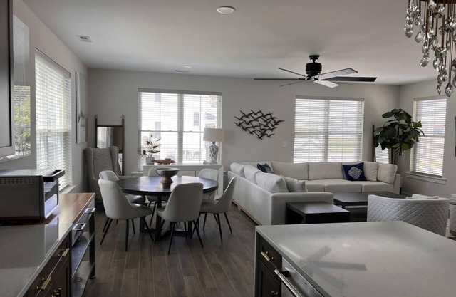 Elegant 6-Bed Coastal Retreat w/Pool