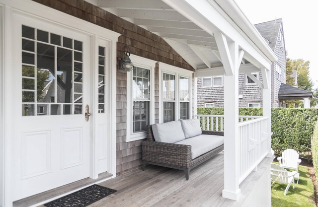 Elegant and Family Friendly Brant Point 5 Bedroom