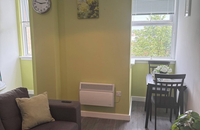Elegant Apartment for both business and leisure travellers! Fully furnished