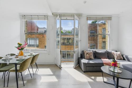 Elegant Central London 2BR Apartment with Lift