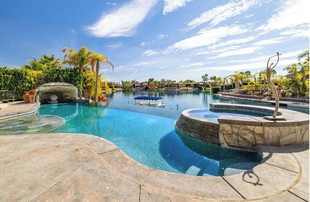 Elegant Spanish Villa, Waterfront, Monthly Stay