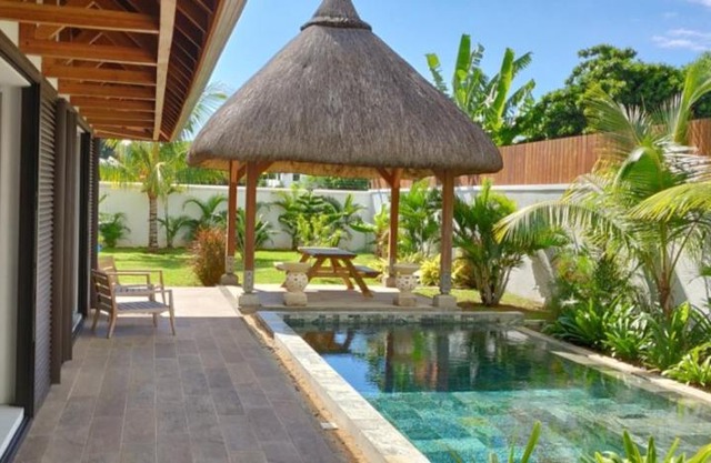 Elegant Villa in Pereybere, Grand Baie + Pool