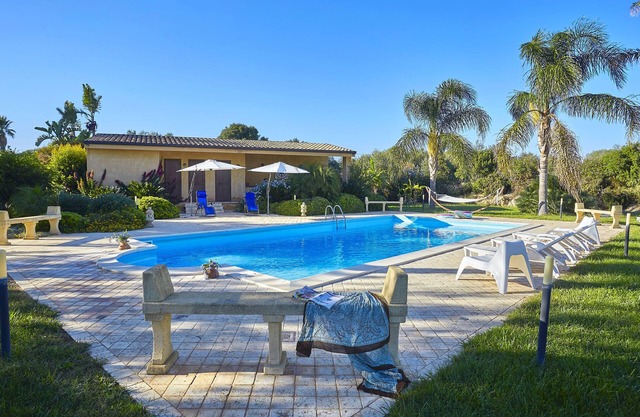 Elegant Villa, Selinunte Oasis
