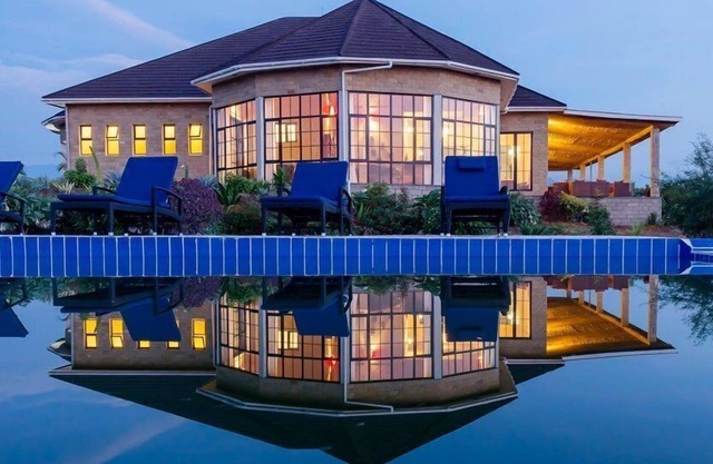 Elephant Plains Lodge