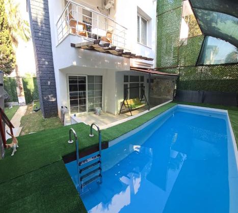 ELIT1 Villa 10 BEDS FULL TRIPLEX VILLA in BELEK Golf area with PRIVATE POOL & GARDEN WIFI NETFLIX Full Kitchen & Bed Equipments Air Conditions free parking