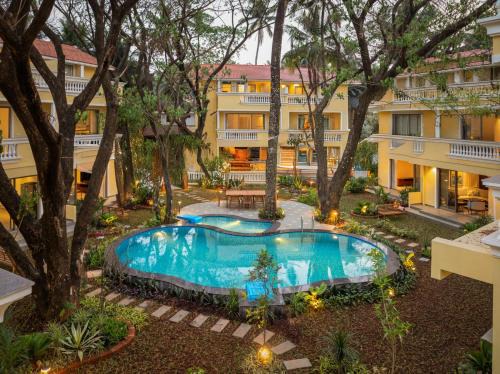 ELIVAAS Kensho Hibiscus 3-BHK Villa With Common Pool, Plunge Pool & Lift Near Popular Beaches