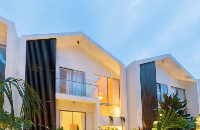 ELIVAAS Mirai Tauras 3BHK