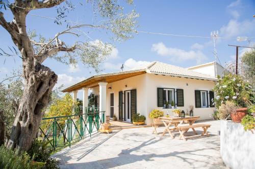 Elizabeth Country House - 3BR spacious villa