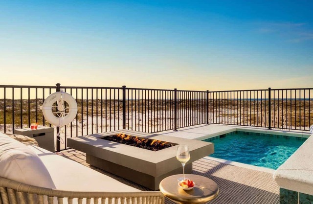 Elysian - Beachfront Paradise with Luxury Amenities!