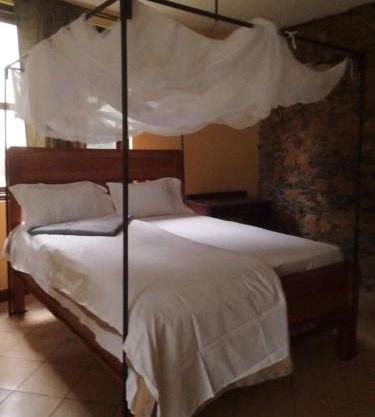 Emanyatta Lodge