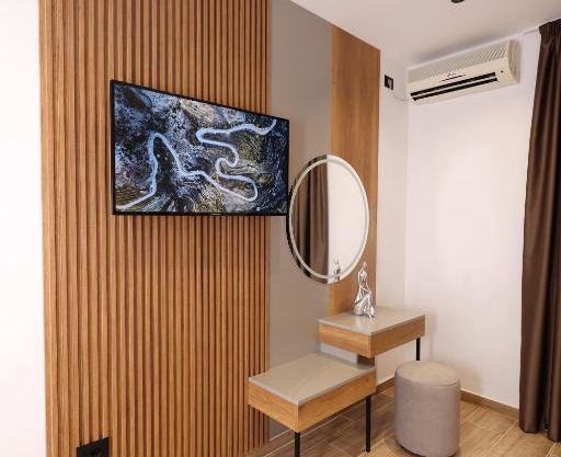 Emar Hotel
