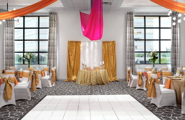 Embassy Suites by Hilton Tampa Airport Westshore