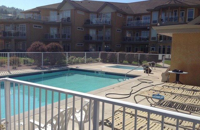 Emerald Beach Villas Wood Lake 2 bedroom Lakefront Condo
