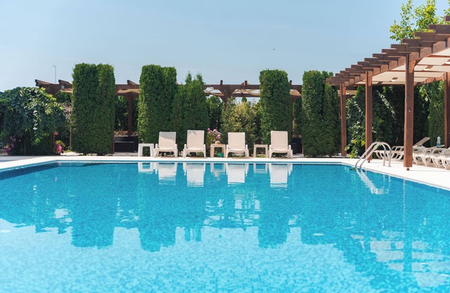 EMERALD Hotel