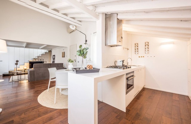 Emilia Suite Urban