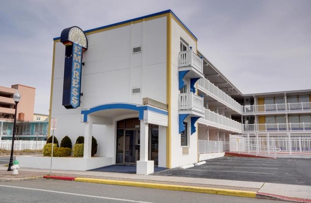 Empress Motel