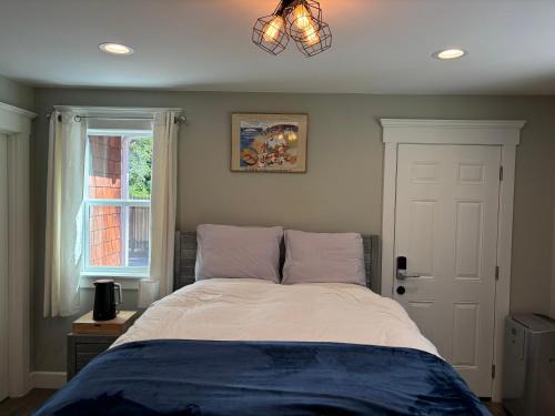 En-suite with separate entrance