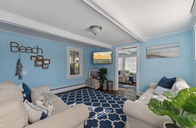 Enchanting 3-bedroom classic cottage with AC and modern luxury in Ocean City