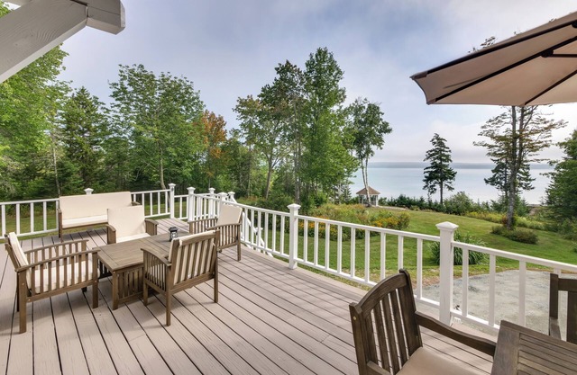 Enchanting Waterfront Sorrento Home w/Deck!