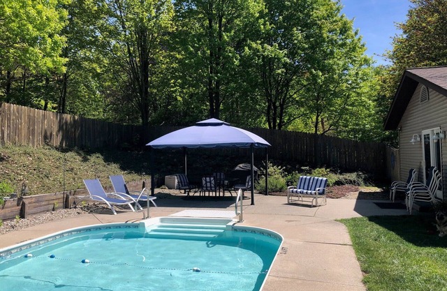 End of season deal Heated Private Pool short walk or drive Brucker beach.