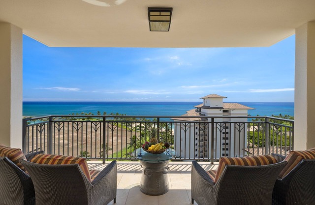 End Summer in style. Discounted FALL RATES! -14th Floor- Incredible View