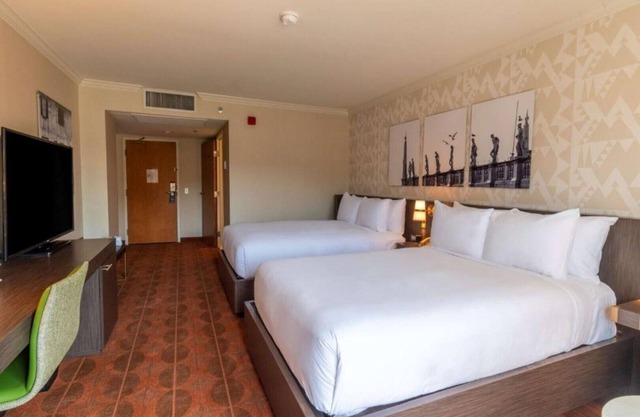 Enjoy a peaceful downtown stay