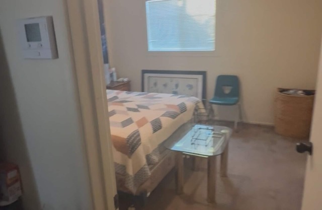 Enjoy a room with private bath in a charming King City location!