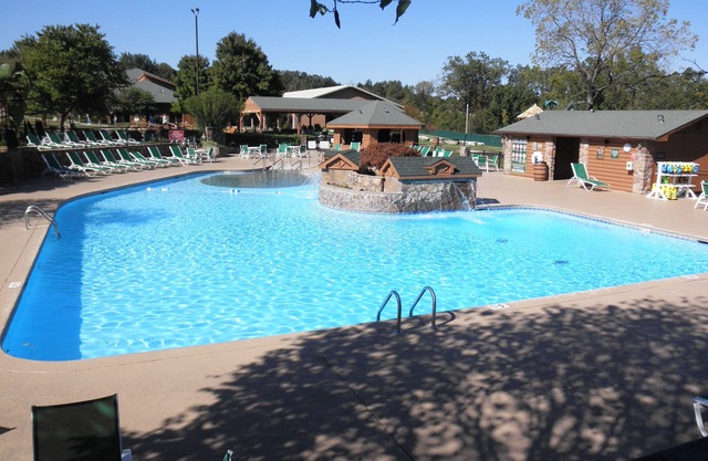 Enjoy all the Branson area has to offer.nOnly 1 week available this year!