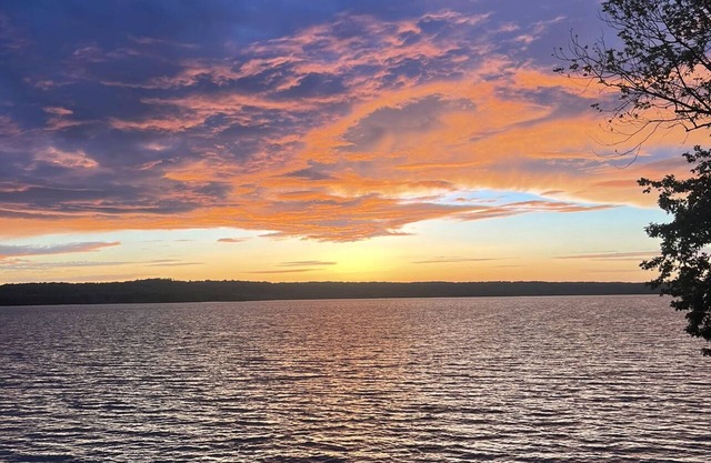 Enjoy Sunsets in a enclosed Jacuzzi in any weather!