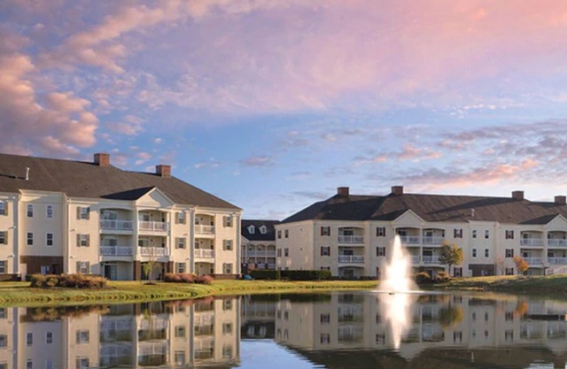 Enjoy This Beautiful 2Bed/2Bath Condo While Visiting Historic Williamsburg, VA!