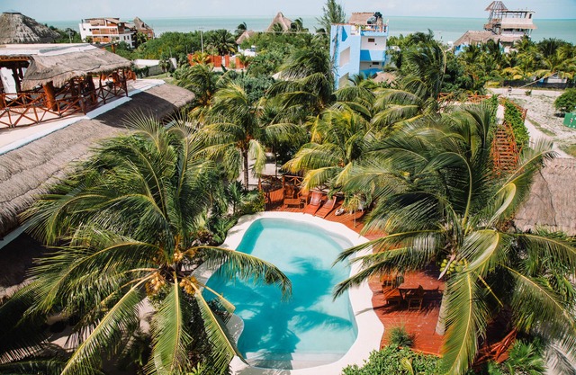 Ensueño Holbox and Beach Club