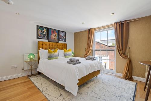 Entire City Centre one bedroom Apartment- Self check in