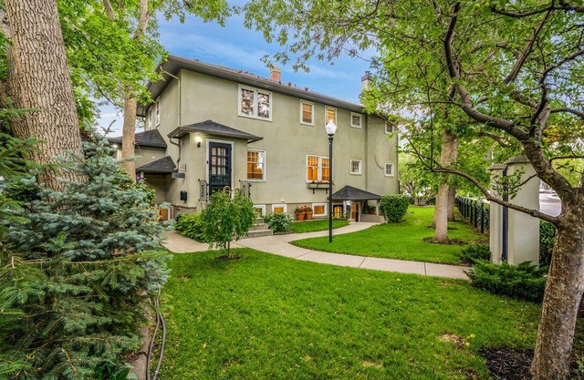 Entire Cliff Bungalow Heritage Property | 7 Beds, Garden Oasis, 4 Parking Spaces