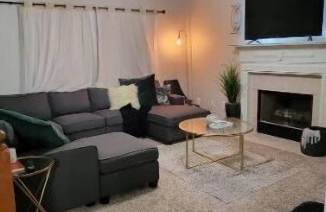 Entire Stunning Home Near Camp Creek