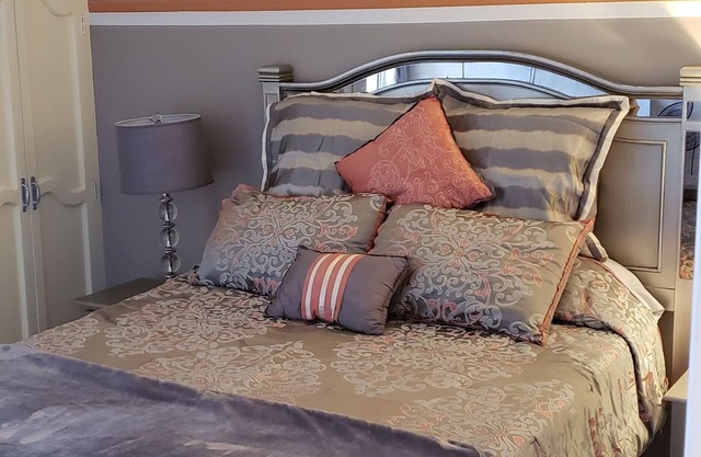 Entire Stylish Cozy Home steps away from Xolos Stadium