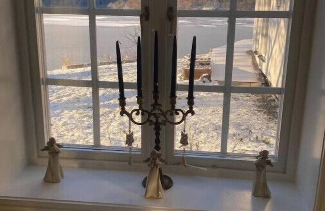Entire Town House on Ground floor, on Lake.nnLuxury Lake Escape Close to Marina.