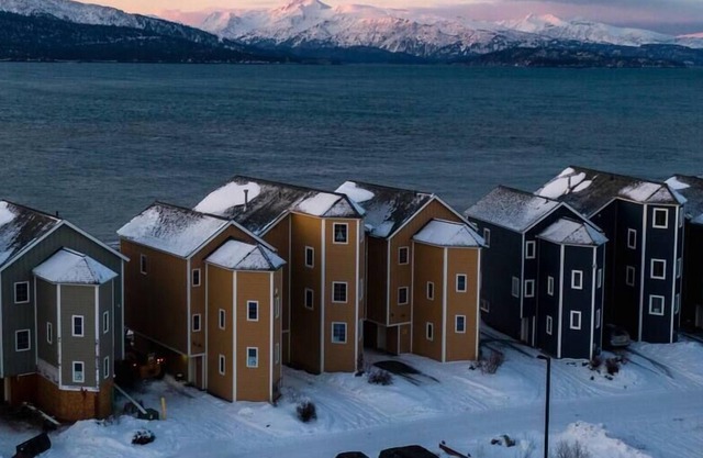 Entire waterfront unit for your whole family!