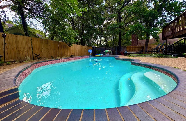 Epic Location Cool Pool, 6Flags, Rangers, Cowboys