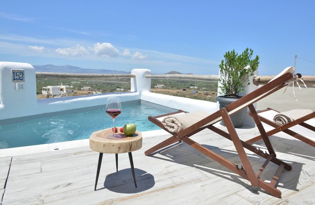 Erato Luxury Villa in Naxos with private pool