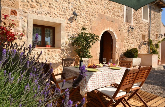 Es Rafal des Turó wonderful finca with private pool, children's area, air-conditioning and terrace