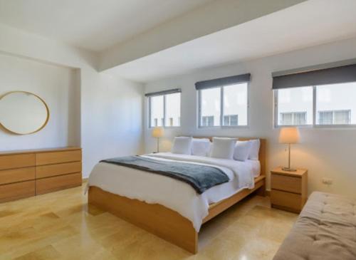 Escape 3BR Apartment in the Heart of Piantini Nightlife