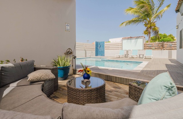 Escape to paradise in our vacation villa in Noord, Aruba!