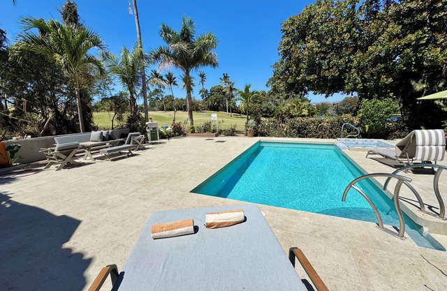 Escape to paradise!Rent this stunning Flamingos villa inside FlamingosGolfCourse