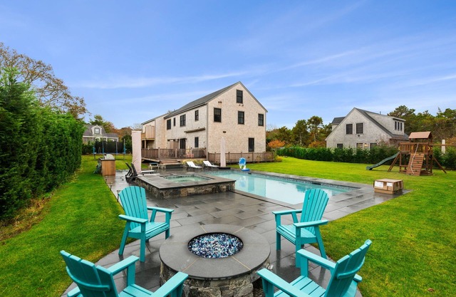 Escape to your Nantucket dream home with Pool, hot tub and gym