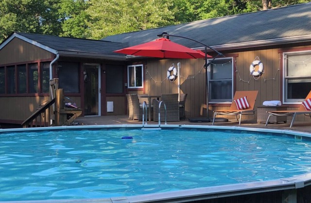 Esopus Escape: Secluded Escape with Hot Tub & Fireplace