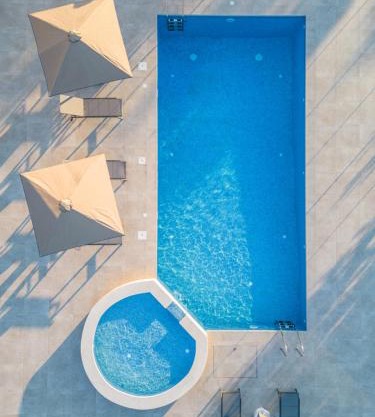 EsthiSea Suites Kalamata
